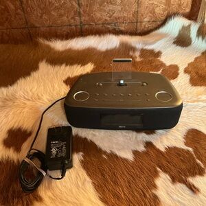 iHome iDL44 FM Clock Radio Lightning Phone Dock USB Port with Power Cord